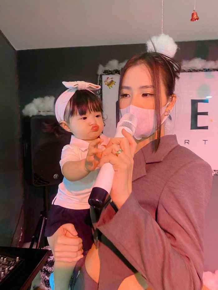 Không đẻ con gái đời không nể: Winnie số 2 thì không ai số 1