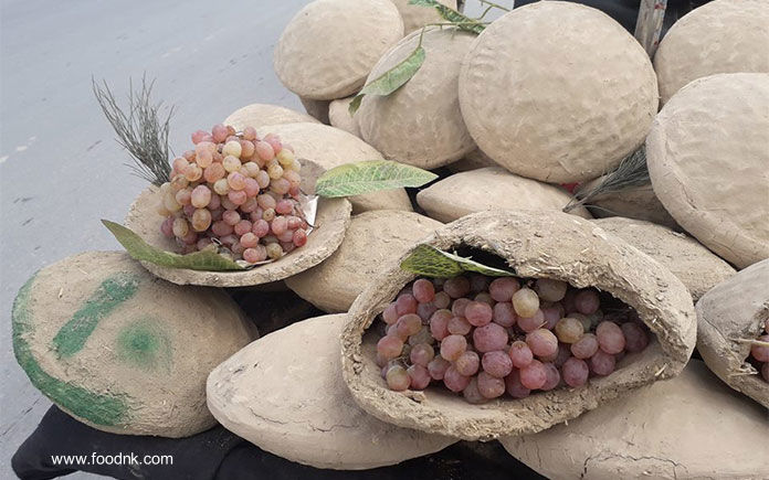 Lạ lùng kỹ thuật bảo quản trái cây trong đất sét, có quả ăn quanh năm