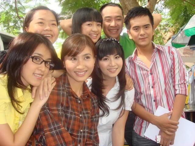 Lê Bê La quay Bão Ngầm: tranh thủ chợp mắt, ngả đâu cũng là giường
