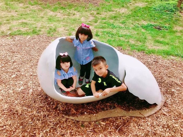 MC hải ngoại Huyền Ny: có bằng tiến sĩ, như gái son dù đã là mẹ 3 con