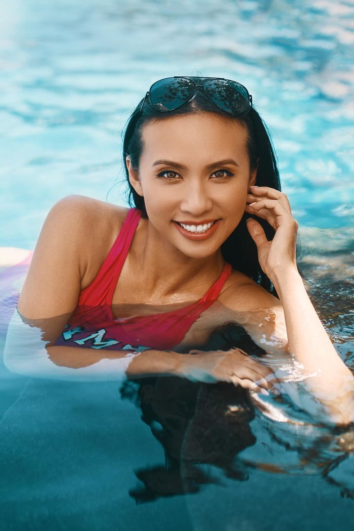 MC hải ngoại Huyền Ny: có bằng tiến sĩ, như gái son dù đã là mẹ 3 con