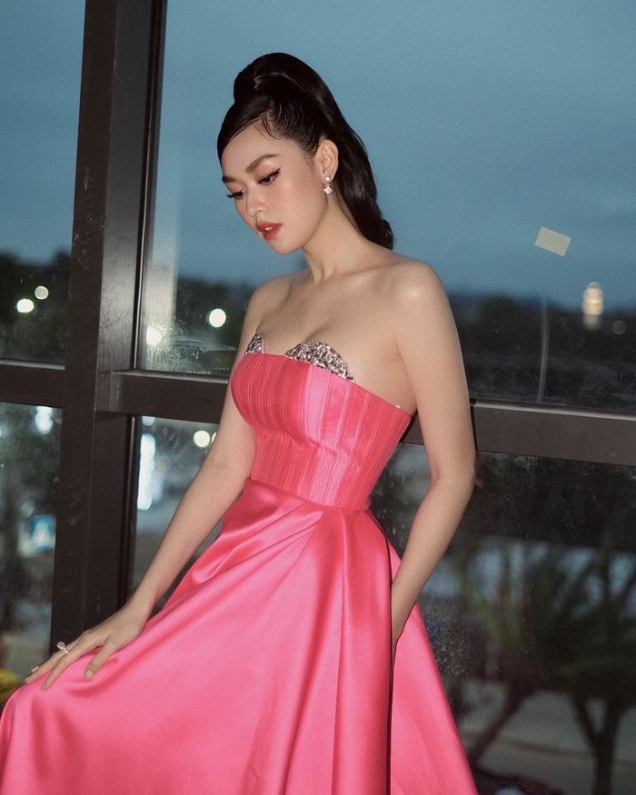 Mỹ nhân Việt đón đầu xu hướng, nô nức diện outfit rực rỡ sắc Hè