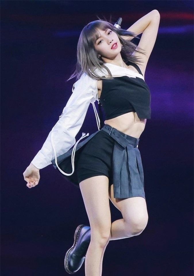 Idol Kpop đừng mi-nhon nữa: Yuna làm fan tá hoả vì vóc dáng khác lạ