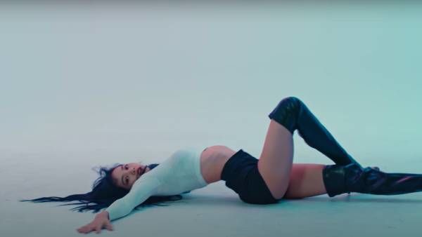 Idol Kpop đừng mi-nhon nữa: Yuna làm fan tá hoả vì vóc dáng khác lạ