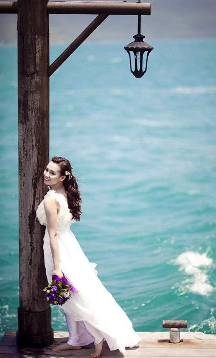 Mỹ nữ Việt cực slay với ảnh cưới: Phương Trinh Jolie chỉ xếp thứ 3