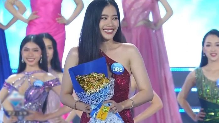 Nam Em thắng Người đẹp truyền thông, vào top 20 Miss World Vietnam