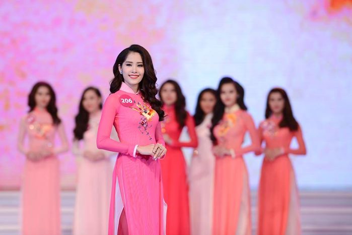 Nam Em xuất sắc giành thành tích đầu tiên tại cuộc thi Hoa hậu