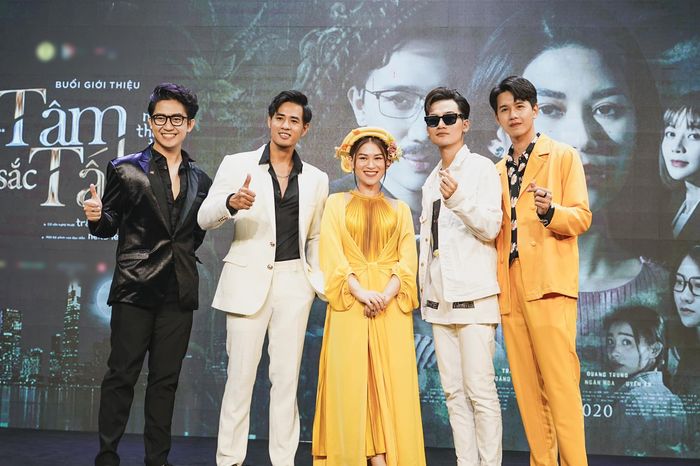 Ngọc Thanh Tâm làm khó tin đồn kém 4 tuổi trong buổi tiệc rich kid
