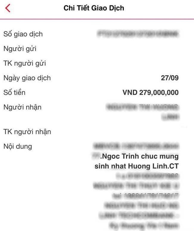 Ngọc Trinh xài đồ nhái nhưng tặng bạn thân quà 2 tỷ tiền mặt