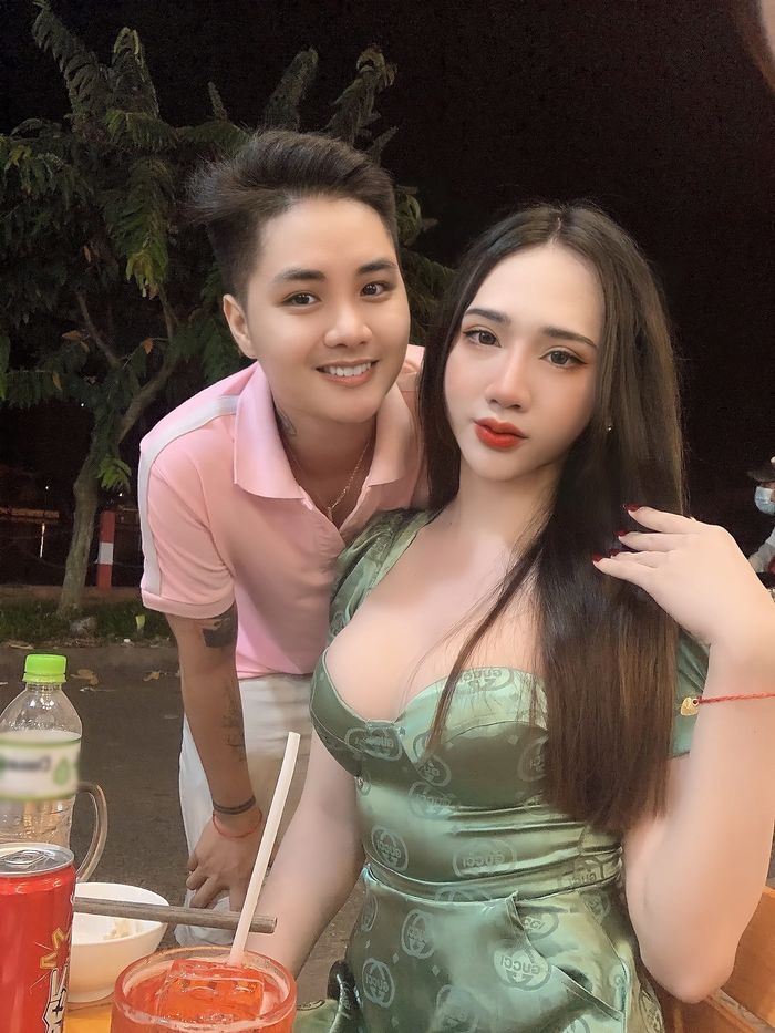 Người đàn ông Việt Nam đầu tiên mang thai chia tay vợ xong yêu lại