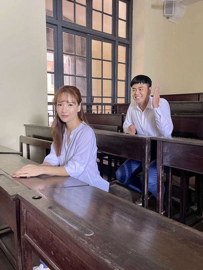 Người đẹp thời tiết sau 2 thập kỷ: yêu lại tình cũ thời phổ thông