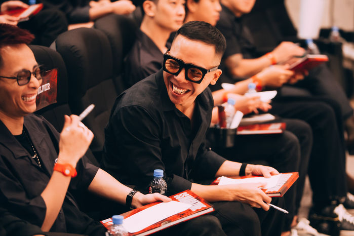 Những lần troll nhau mặn mòi của Tóc Tiên và ông xã Hoàng Touliver