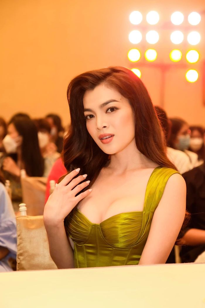 Những sao Việt bắn tiếng Thái như gió: Thùy Tiên đã có đối thủ