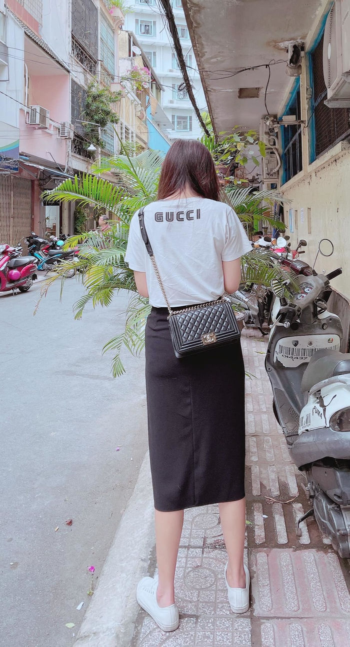Những sao Việt diện hàng hiệu nhưng cứ ngỡ đồ chợ Bà Chiểu