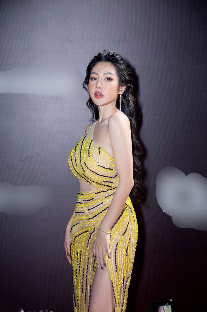 Nữ Idol Tóp Tóp bạn thân chị Google đi dự event, lên đồ như celeb