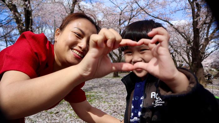 Quỳnh Trần JP và Bà Nhân Vlog: 2 YouTuber khó về đường con cái