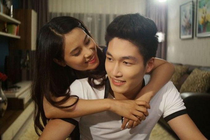 Sao nam làm phi công màn ảnh: Thanh Sơn nhăm nhe vượt mặt Đình Tú