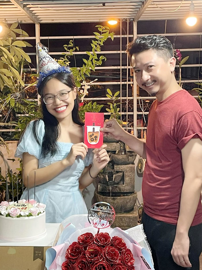 Sao Việt đến chúc mừng người thân: H'Hen Niê, Kim Duyên chơi trội
