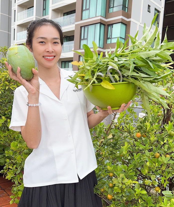 Sao Việt trồng trọt cho vui nào ngờ bội thu ăn cả làng không hết