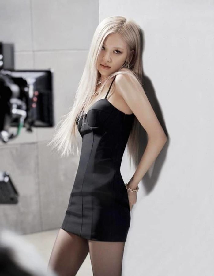 Stylist lâu năm chỉ ra mỹ nhân diện đẹp, cân mọi outfit ở BLACKPINK
