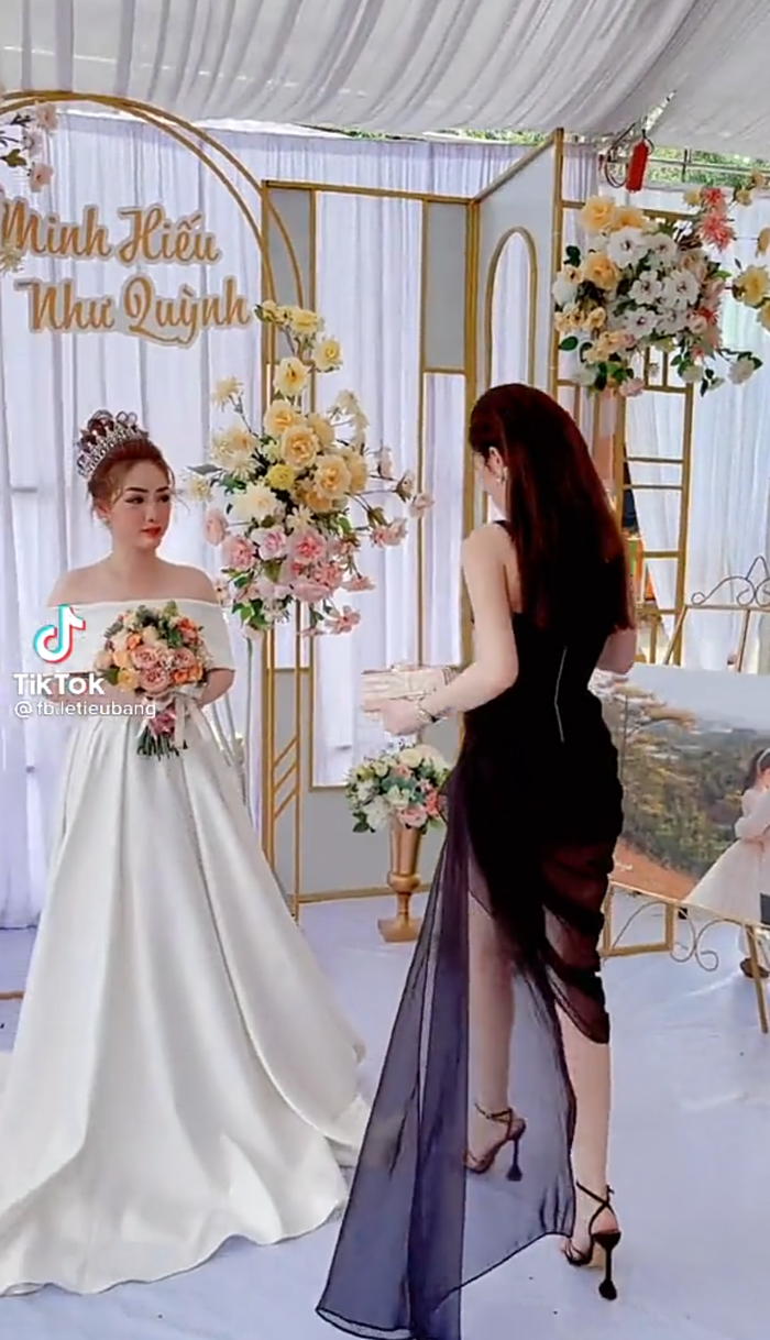 Hot girl ăn đám cưới lấy hết spotlight cô dâu: Ăn xong đi tắm biển ư?
