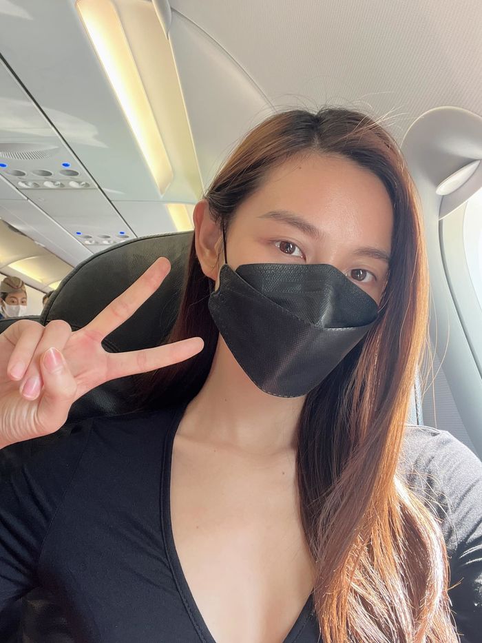 Thùy Tiên đu idol thành công: thập thò, bẽn lẽn khi gặp được Baifern
