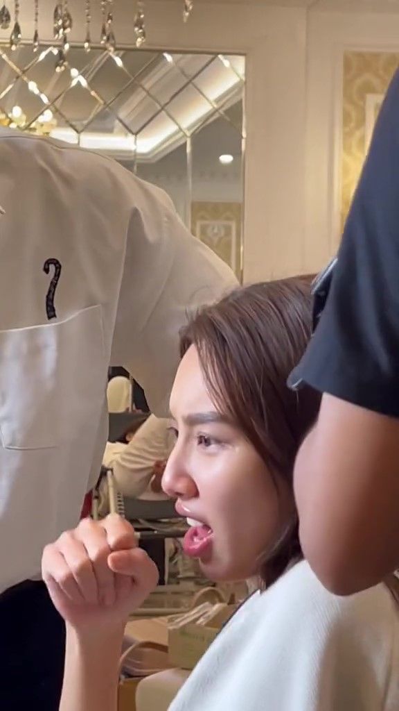 Bị đào lại clip diễn văn nghệ, Thùy Tiên thốt lên: ê sợ nha