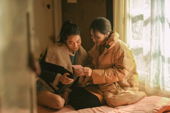 Tình địch lẫn học trò Hương Giang có chuyện vui cùng ngày Cá Tháng Tư