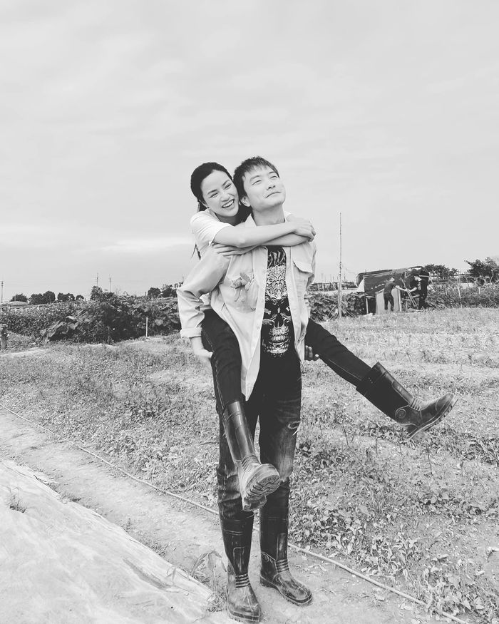 Trọng Lân nói về phim giả tình thật với Anh Đào: Đủ cảm xúc thì yêu