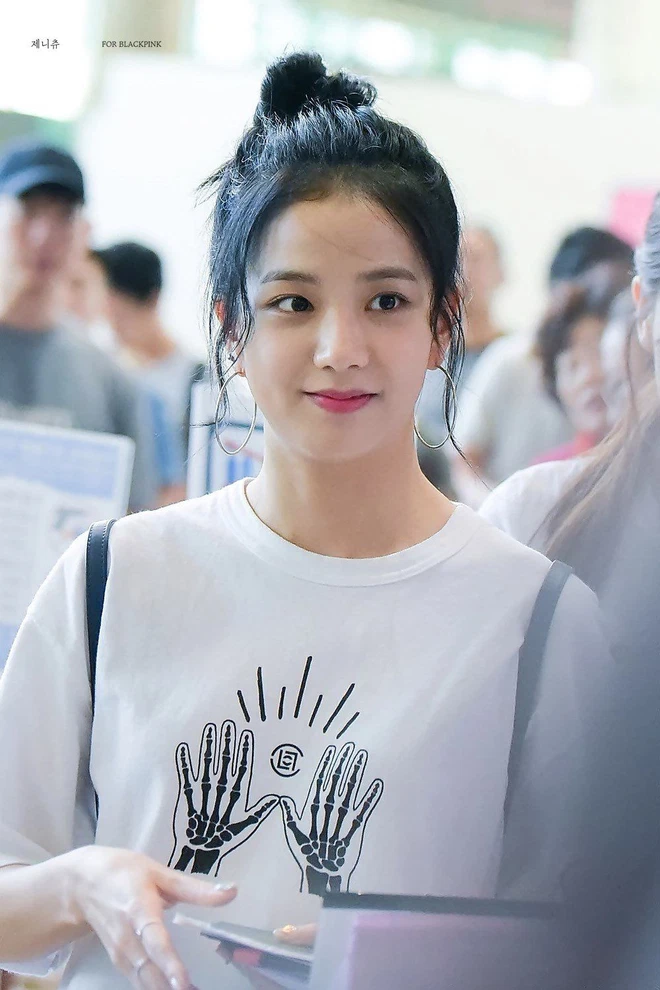 Visual Jisoo cân mọi kiểu tóc, cớ sao stylist YG vẫn cứ làm biếng thế