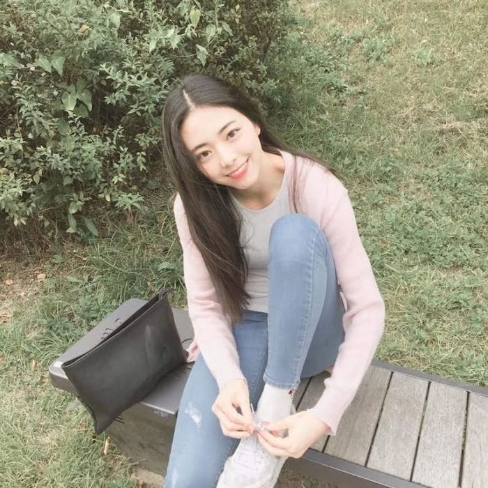 Yuna (ITZY): Dáng xinh, mặt đẹp chuẩn nữ thần nhưng lại bị JYP ngó lơ