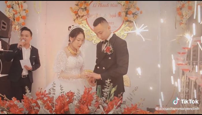 Chú rể phải gọi điện cầu cứu vì quên nhẫn: Chuyện xui rủi đâu ai muốn