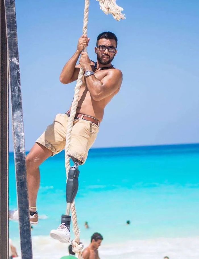 Chàng trai khuyết một chân: 2 lần đạt kỷ lục thế giới môn bơi lội