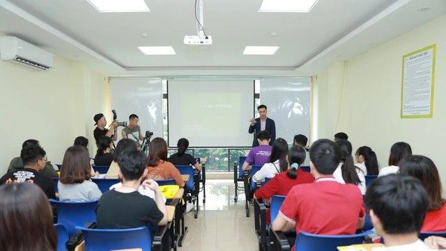 Chàng soái ca Việt 4 lần đạt IELTS 9.0: 3 phần nỗ lực, 7 phần cố gắng