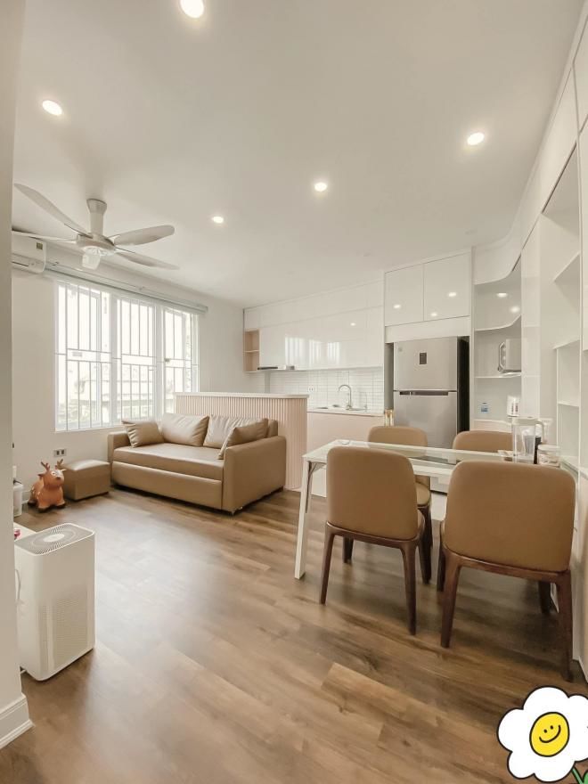 Chỉ 250 triệu, cặp vợ chồng sửa căn hộ 30m2 thành không gian 3 phòng