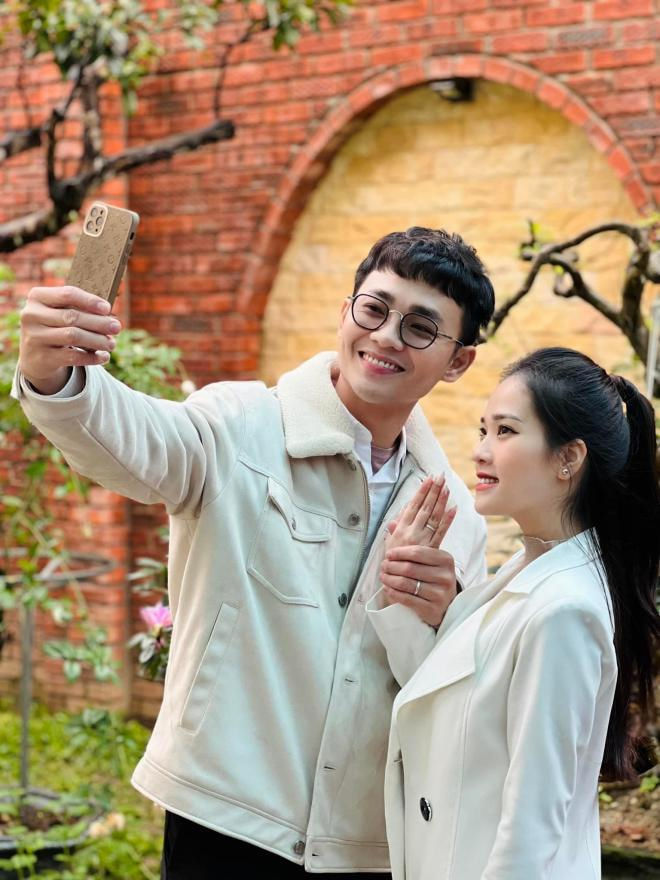 Ảnh cưới tình bể bình của diễn viên hài Anh Tú và tình cũ Quang Hải