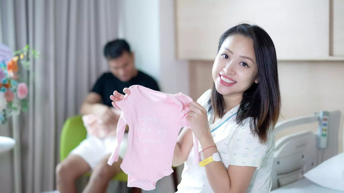 Ảnh hot sao Việt 24/5: Hương Giang lần đầu tham gia LHP Cannes