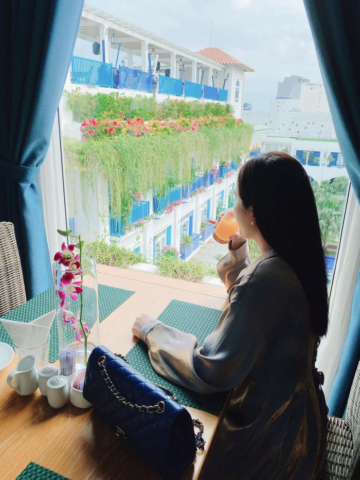 Ảnh hot sao Việt 7/5: Chi Pu có cú ke đầu “đi vào lịch sử