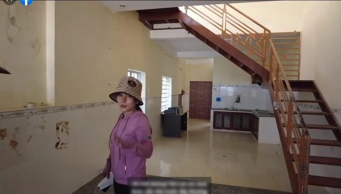 Bà Nhân Vlog báo hiếu mẹ khi thành đạt: Mua nhà tặng, đưa mẹ đi ăn