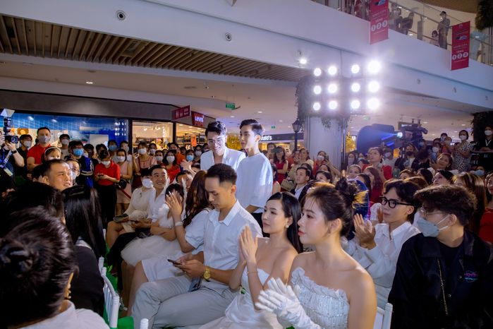 Cặp đôi LGBT hot TikTok: “Nếu có “bé 3” chen chân vào cũng chẳng sợ”