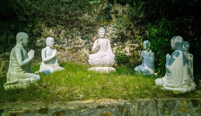 Chiêm ngưỡng tượng Phật đôi cao nhất Việt Nam: Hè này ghé qua check-in