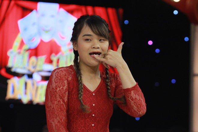 Cô gái Thánh sún đổi đời sau 3 năm: Lên chức CEO, xây nhà mới cho mẹ