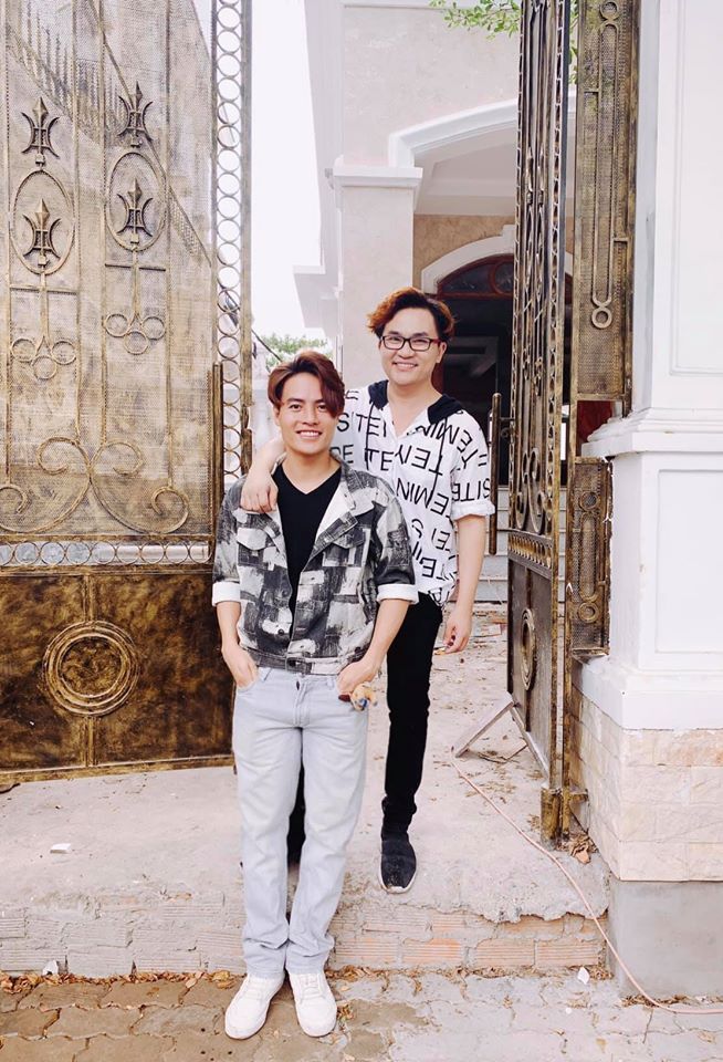 Trước tin chia tay: Đại Nghĩa - Võ Tấn Phát hay mặc đồ đôi, ở một nhà