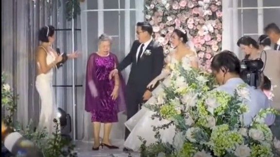 Đám cưới sao Việt vắng bóng phụ mẫu: bố Thắng Ngô vì bệnh già