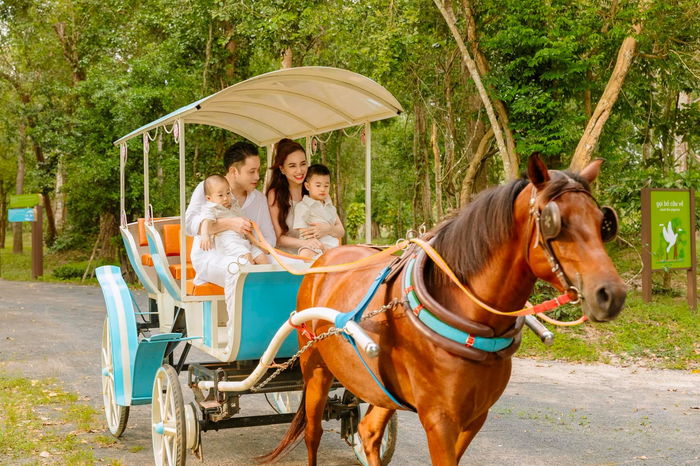 Dàn sao Hoa Dã Quỳ sau 15 năm: Khương Ngọc con lớn mới kết hôn
