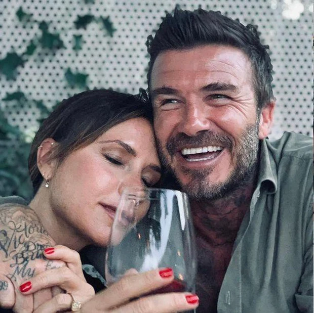David Beckham siêu cấp chiều vợ: Vợ ăn 1 món anh làm cũng hạnh phúc