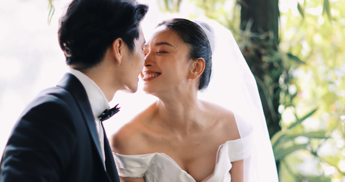 Đếm ngược hôn lễ Ngô Thanh Vân: vợ chồng son ra tận sân bay đón khách