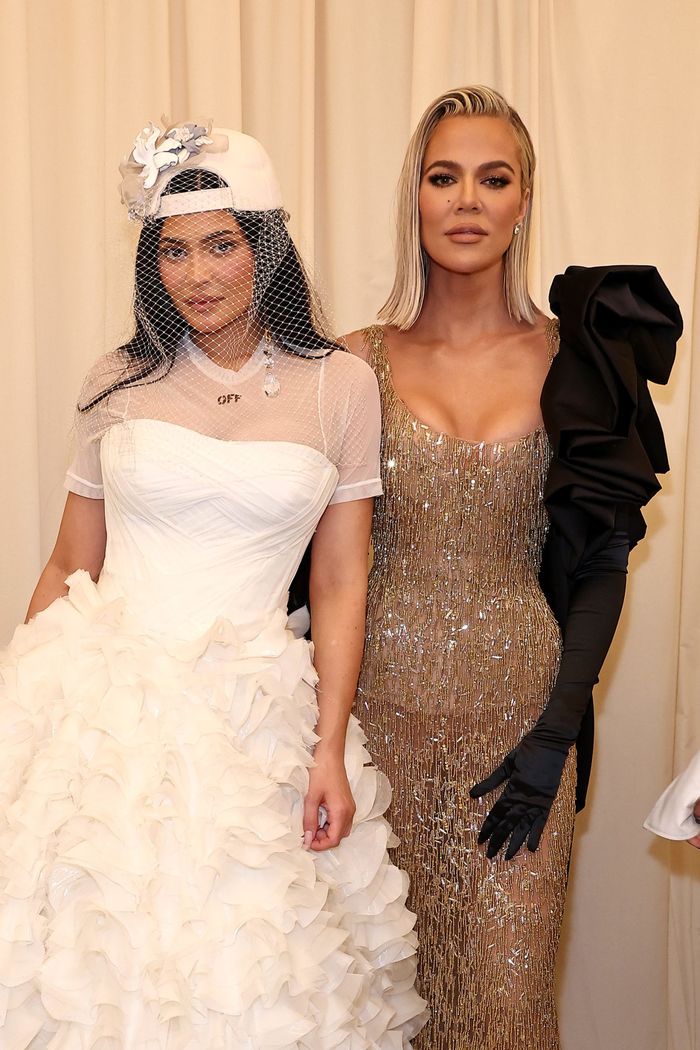 Gia đình tỷ phú dự Met Gala: Giàu có, chanh sả nhưng chưa nổi bật
