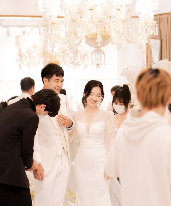 Hà Đức Chinh tổ chức hôn lễ với bạn gái tại quê nhà Phú Thọ