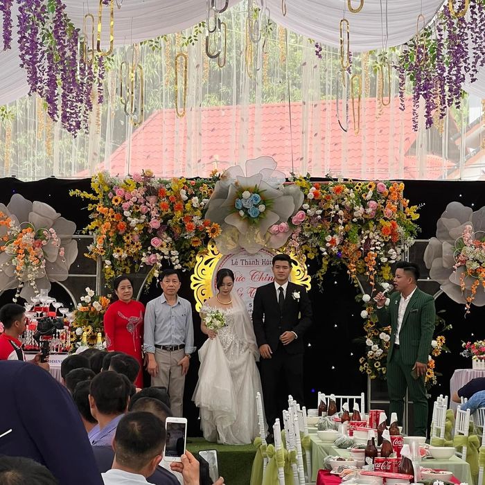 Hà Đức Chinh tổ chức hôn lễ với bạn gái tại quê nhà Phú Thọ